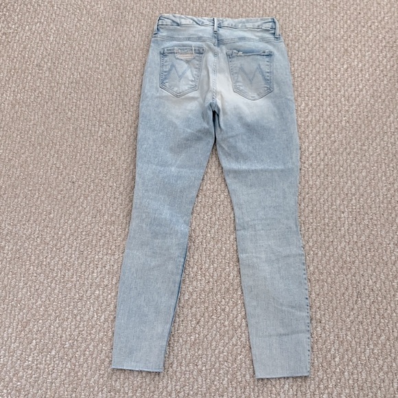 Mother Pixie Ankle Fray Action Shot Jean - Picture 9 of 16